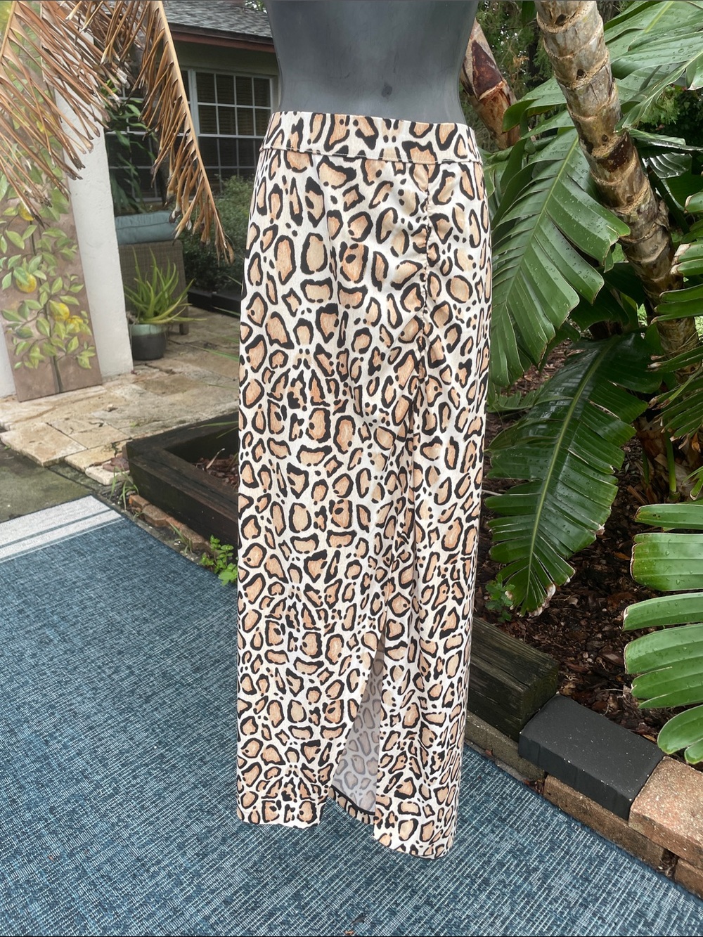 Leopard print pencil skirt with ruching and front slit